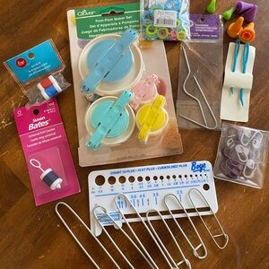 Lot of knitting accessories